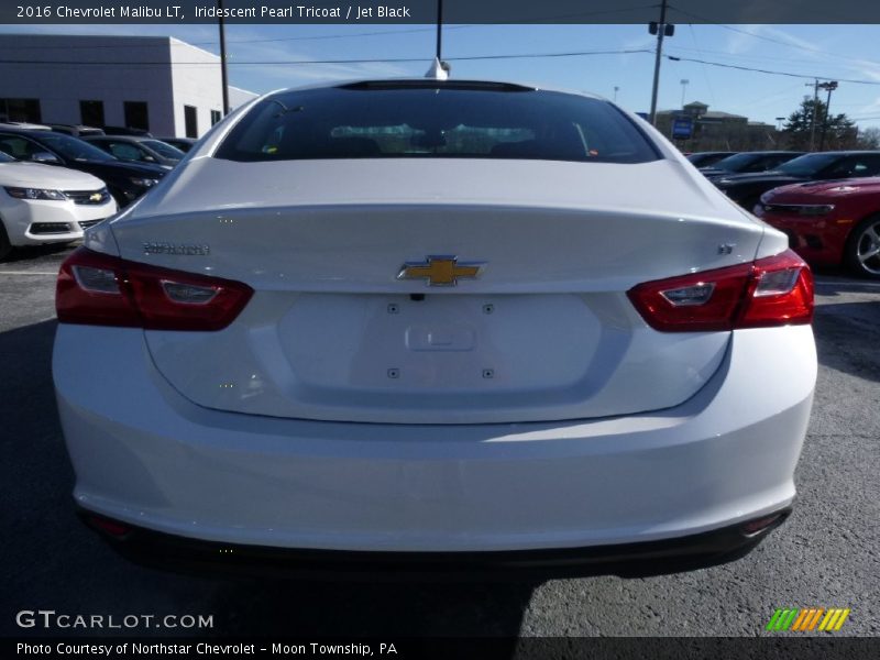 Iridescent Pearl Tricoat / Jet Black 2016 Chevrolet Malibu LT