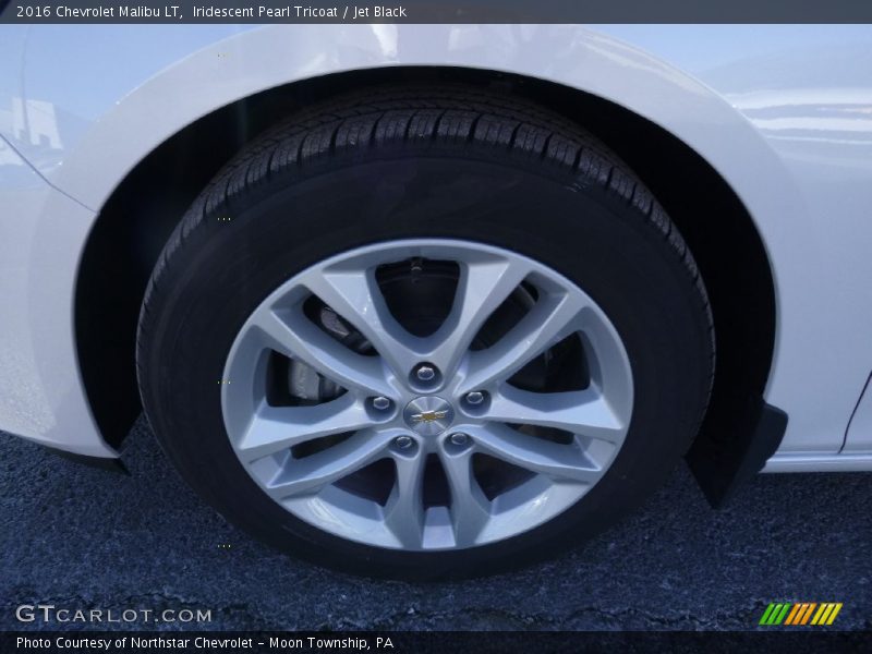 Iridescent Pearl Tricoat / Jet Black 2016 Chevrolet Malibu LT