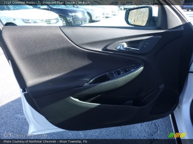 Iridescent Pearl Tricoat / Jet Black 2016 Chevrolet Malibu LT
