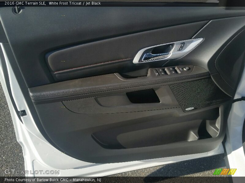 White Frost Tricoat / Jet Black 2016 GMC Terrain SLE