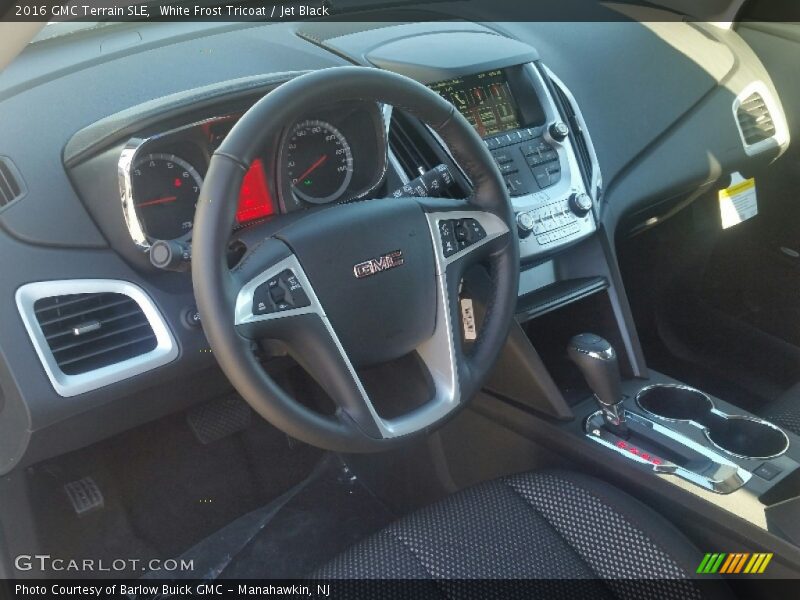 White Frost Tricoat / Jet Black 2016 GMC Terrain SLE