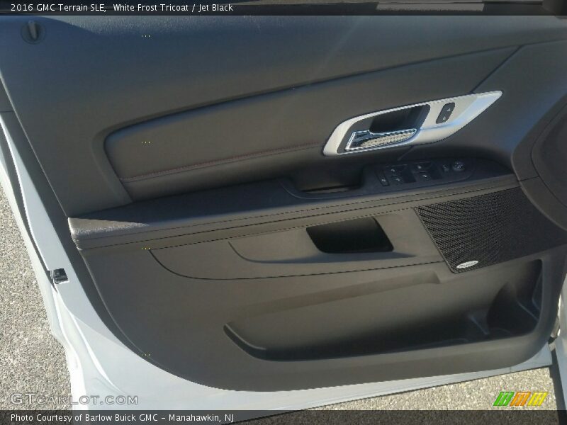White Frost Tricoat / Jet Black 2016 GMC Terrain SLE