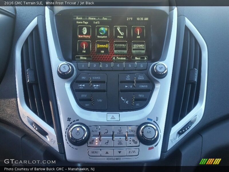 White Frost Tricoat / Jet Black 2016 GMC Terrain SLE