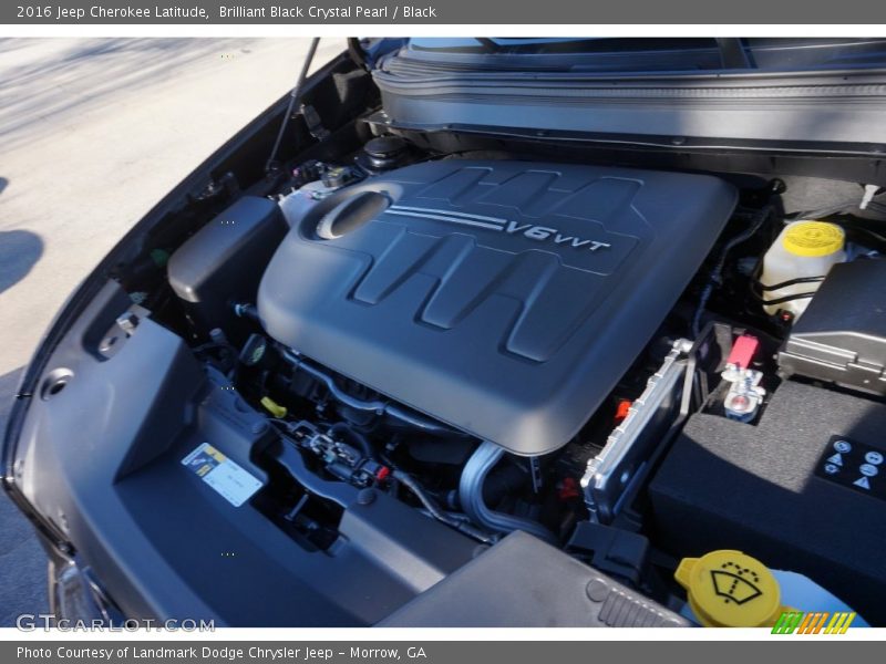 Brilliant Black Crystal Pearl / Black 2016 Jeep Cherokee Latitude