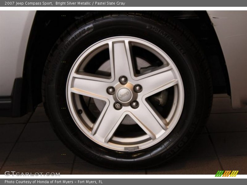 Bright Silver Metallic / Pastel Slate Gray 2007 Jeep Compass Sport