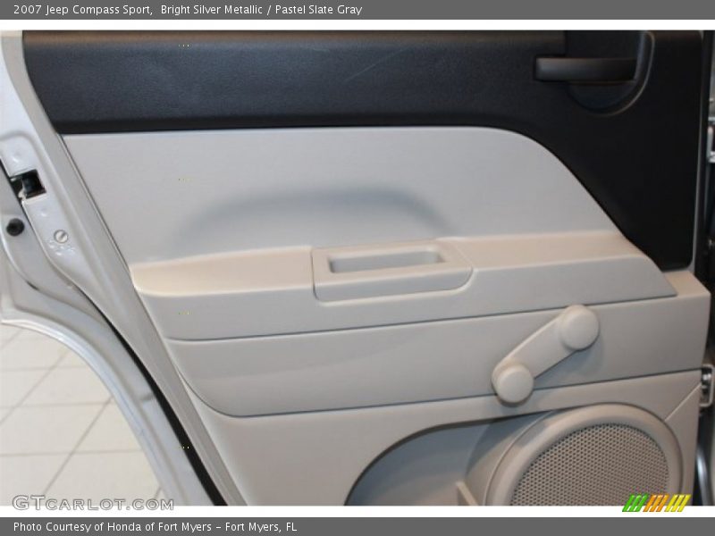 Bright Silver Metallic / Pastel Slate Gray 2007 Jeep Compass Sport