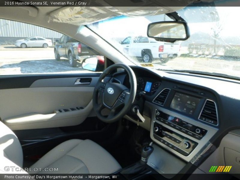 Venetian Red / Gray 2016 Hyundai Sonata SE