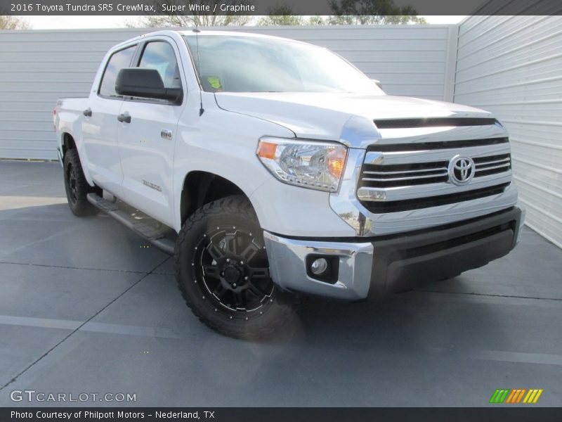 Super White / Graphite 2016 Toyota Tundra SR5 CrewMax