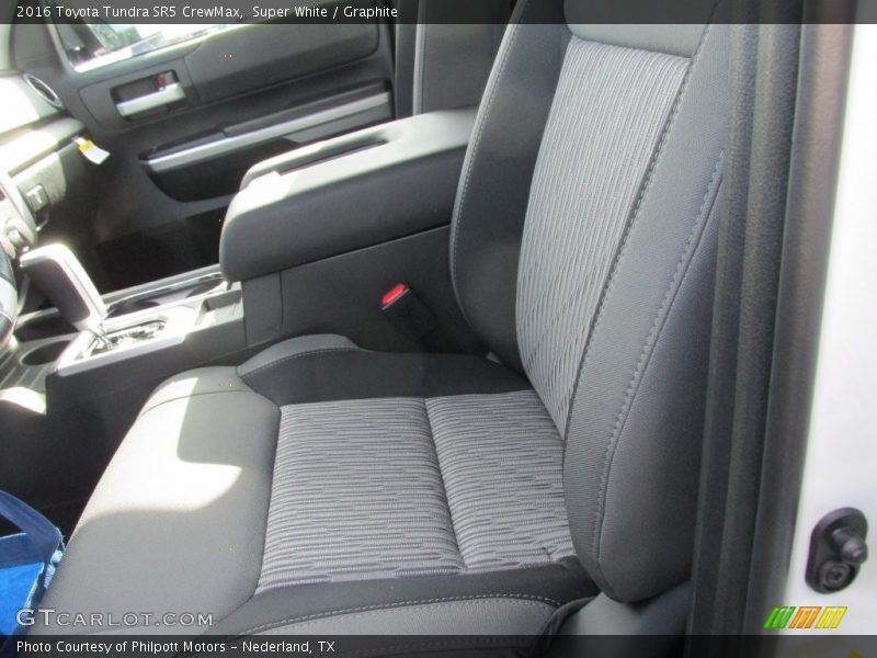 Super White / Graphite 2016 Toyota Tundra SR5 CrewMax