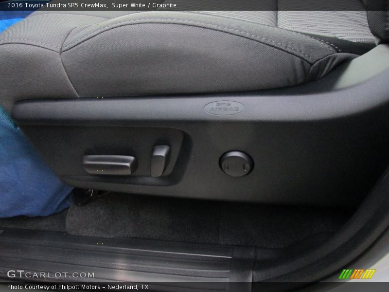 Super White / Graphite 2016 Toyota Tundra SR5 CrewMax