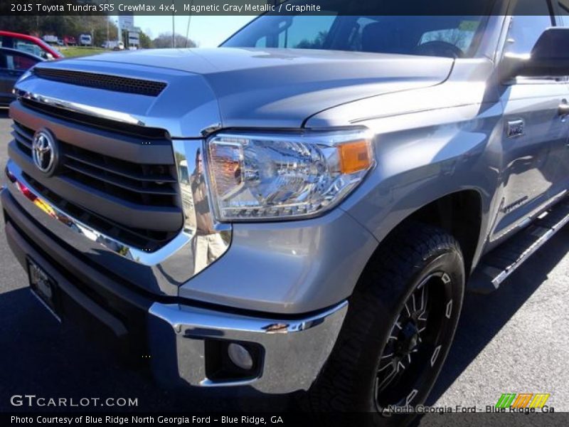 Magnetic Gray Metallic / Graphite 2015 Toyota Tundra SR5 CrewMax 4x4