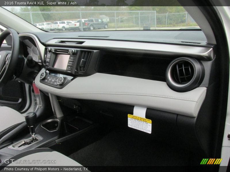 Super White / Ash 2016 Toyota RAV4 XLE