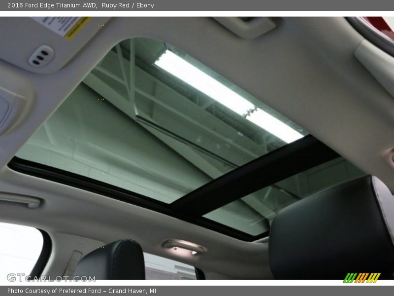 Sunroof of 2016 Edge Titanium AWD
