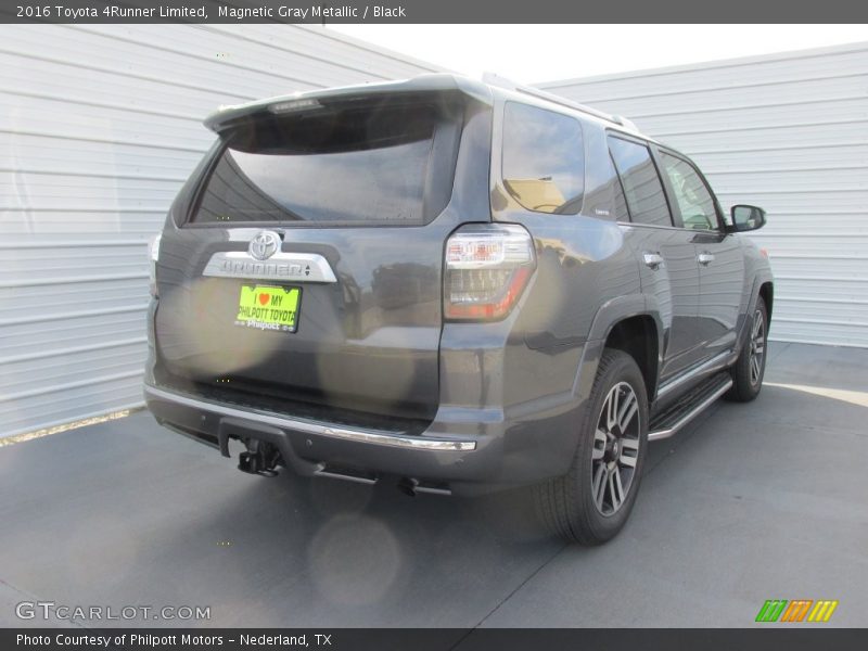 Magnetic Gray Metallic / Black 2016 Toyota 4Runner Limited