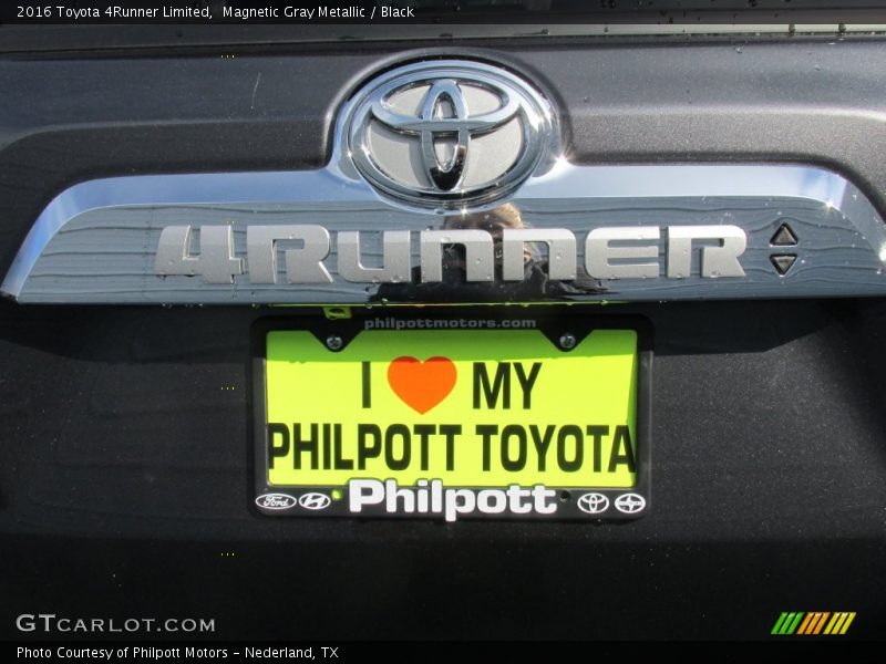 Magnetic Gray Metallic / Black 2016 Toyota 4Runner Limited