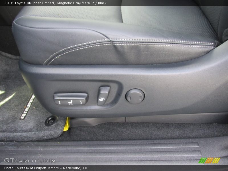 Magnetic Gray Metallic / Black 2016 Toyota 4Runner Limited