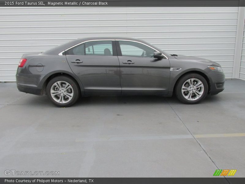 Magnetic Metallic / Charcoal Black 2015 Ford Taurus SEL