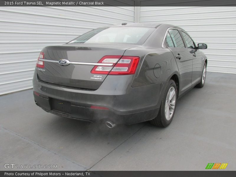 Magnetic Metallic / Charcoal Black 2015 Ford Taurus SEL
