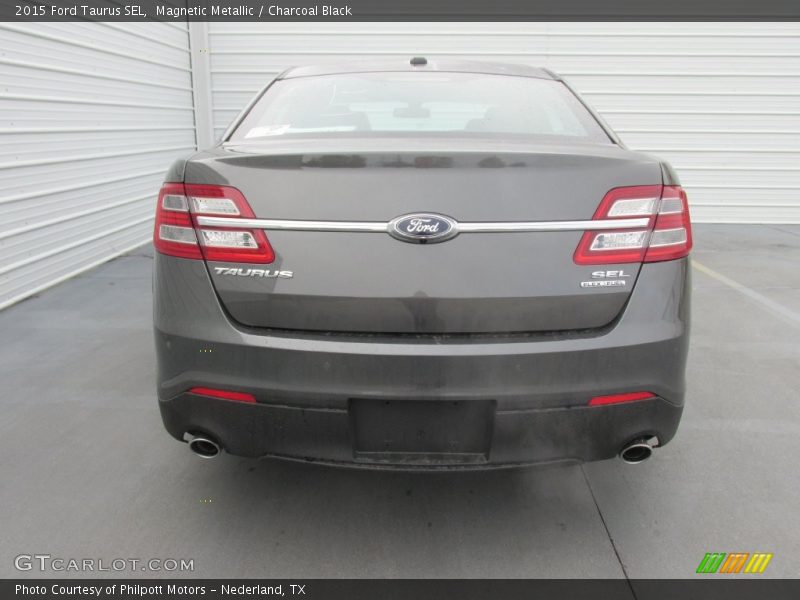 Magnetic Metallic / Charcoal Black 2015 Ford Taurus SEL