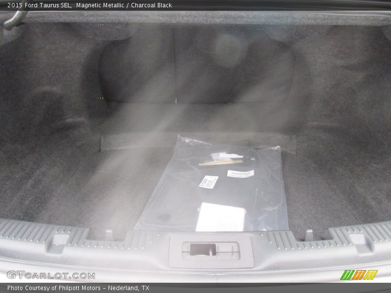 Magnetic Metallic / Charcoal Black 2015 Ford Taurus SEL
