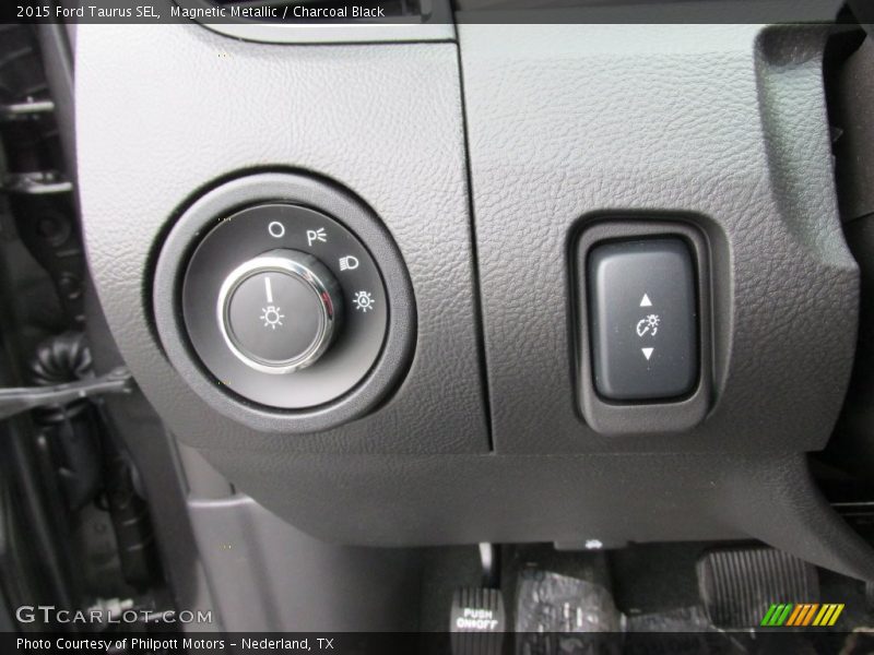 Magnetic Metallic / Charcoal Black 2015 Ford Taurus SEL