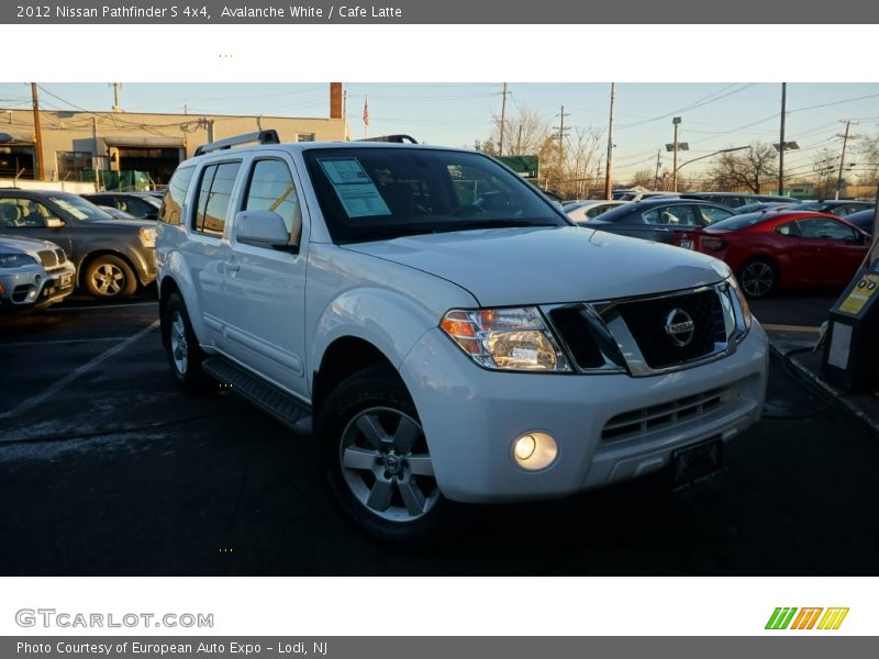 Avalanche White / Cafe Latte 2012 Nissan Pathfinder S 4x4