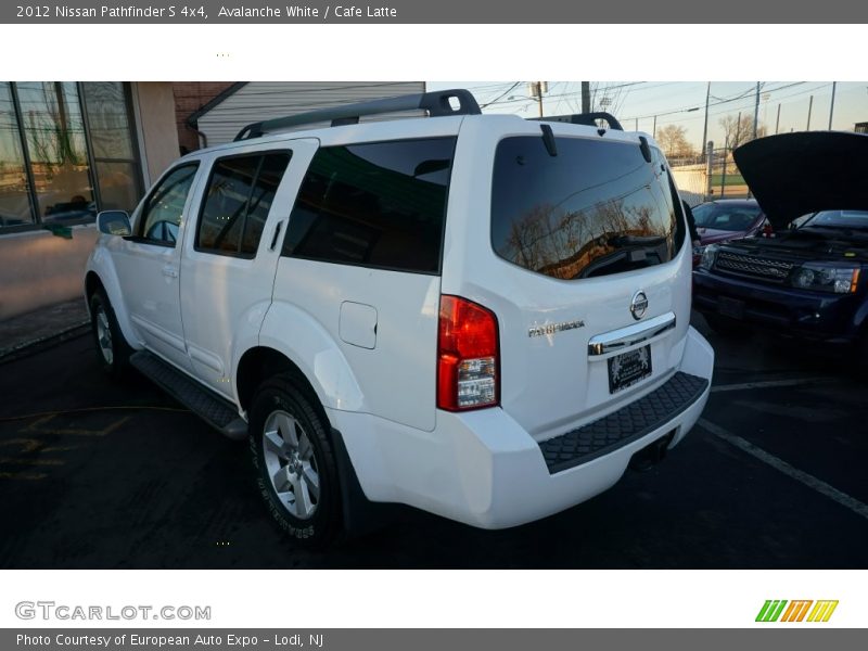 Avalanche White / Cafe Latte 2012 Nissan Pathfinder S 4x4