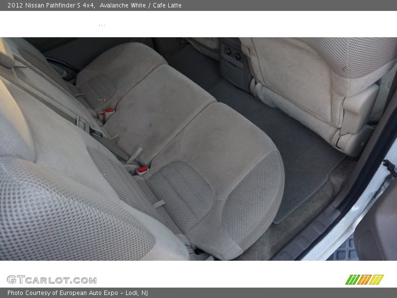 Avalanche White / Cafe Latte 2012 Nissan Pathfinder S 4x4