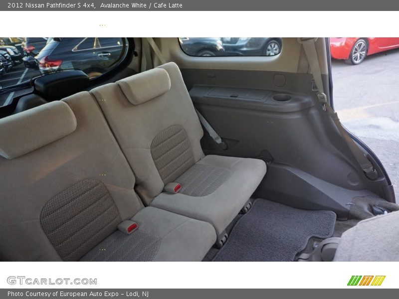 Avalanche White / Cafe Latte 2012 Nissan Pathfinder S 4x4