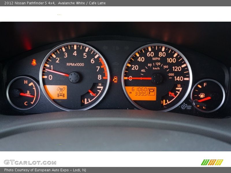 Avalanche White / Cafe Latte 2012 Nissan Pathfinder S 4x4