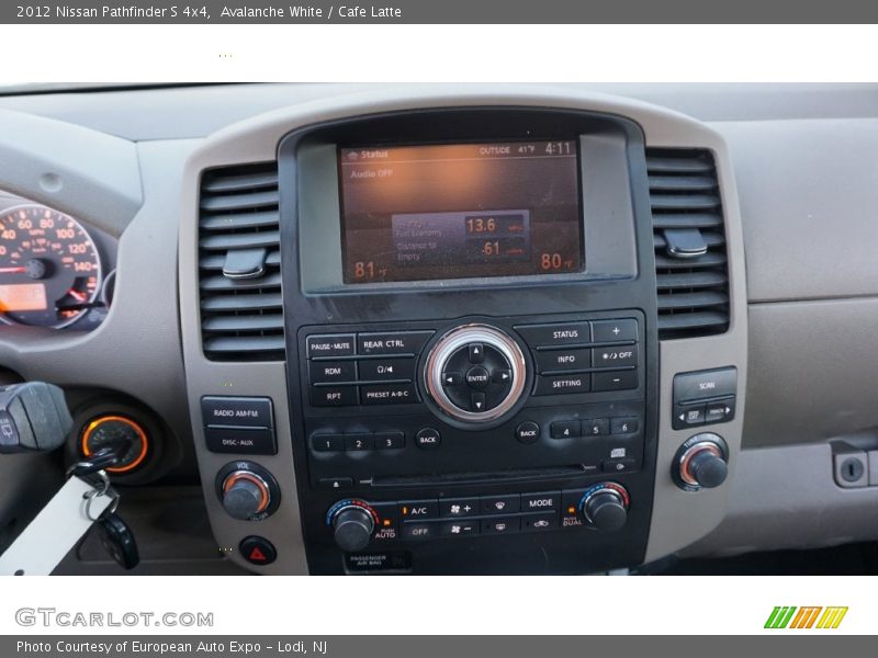 Avalanche White / Cafe Latte 2012 Nissan Pathfinder S 4x4