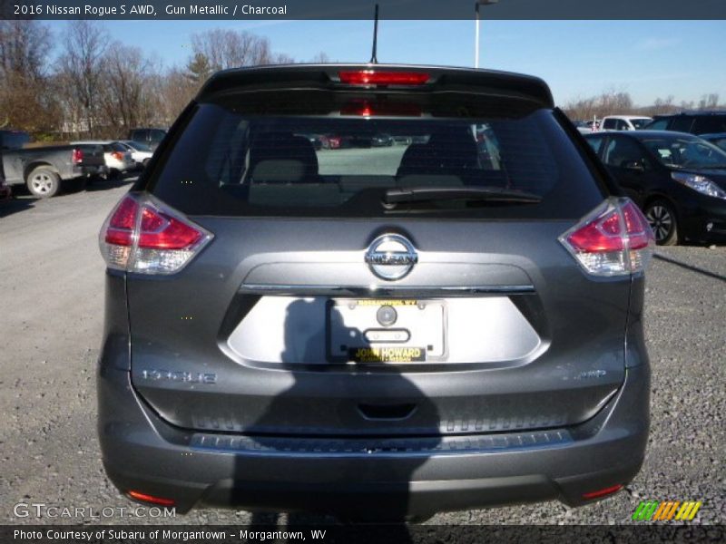 Gun Metallic / Charcoal 2016 Nissan Rogue S AWD