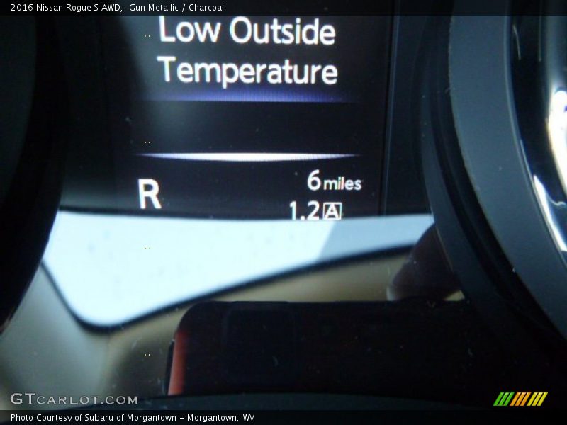 Gun Metallic / Charcoal 2016 Nissan Rogue S AWD