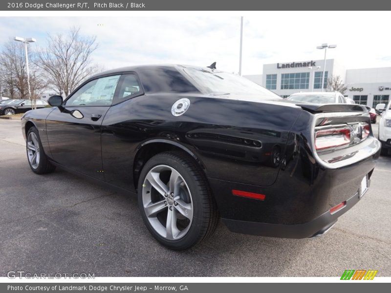 Pitch Black / Black 2016 Dodge Challenger R/T