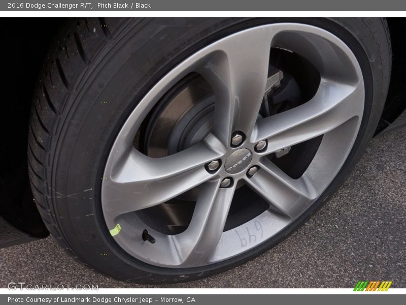 Pitch Black / Black 2016 Dodge Challenger R/T