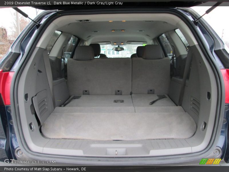 Dark Blue Metallic / Dark Gray/Light Gray 2009 Chevrolet Traverse LS