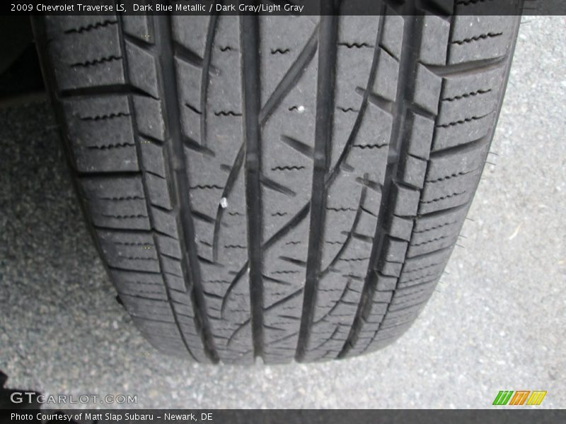 Dark Blue Metallic / Dark Gray/Light Gray 2009 Chevrolet Traverse LS