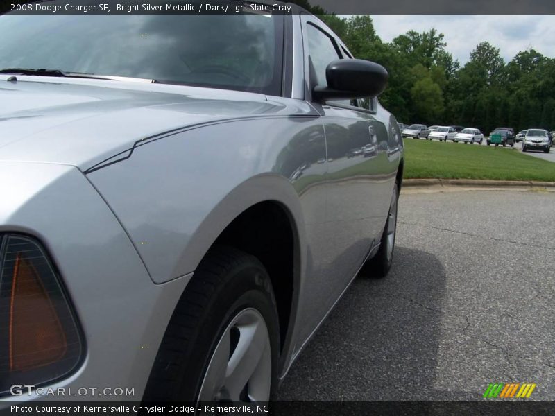 Bright Silver Metallic / Dark/Light Slate Gray 2008 Dodge Charger SE
