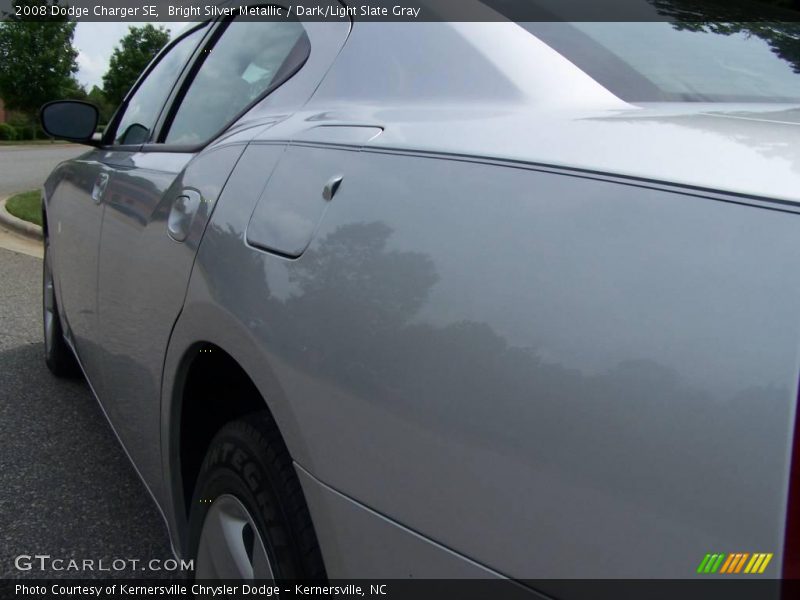 Bright Silver Metallic / Dark/Light Slate Gray 2008 Dodge Charger SE
