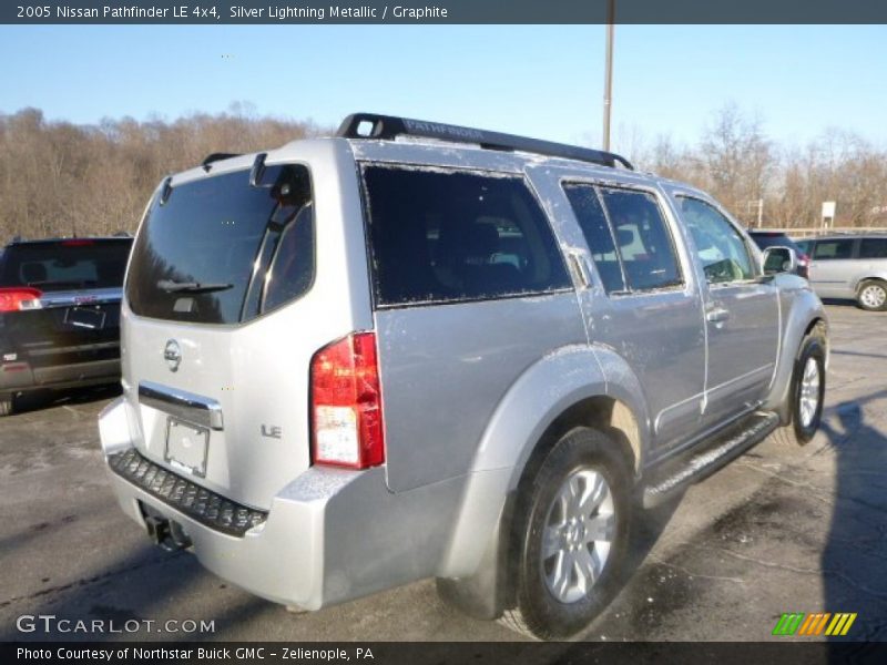 Silver Lightning Metallic / Graphite 2005 Nissan Pathfinder LE 4x4