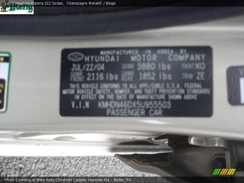 Champagne Metallic / Beige 2005 Hyundai Elantra GLS Sedan