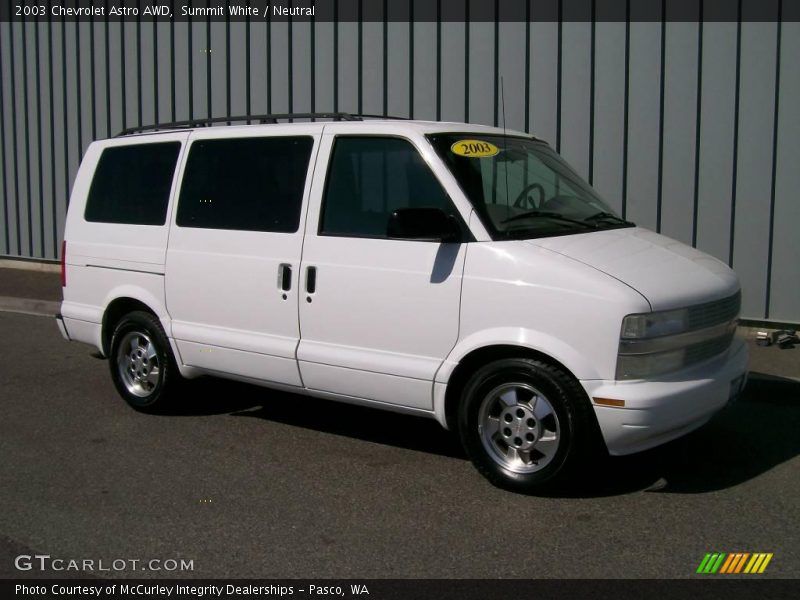 Summit White / Neutral 2003 Chevrolet Astro AWD