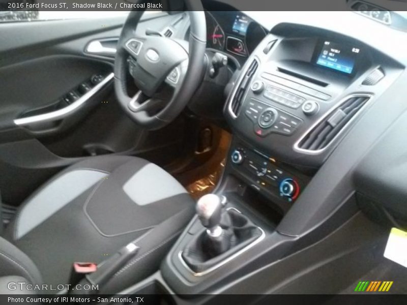 Shadow Black / Charcoal Black 2016 Ford Focus ST
