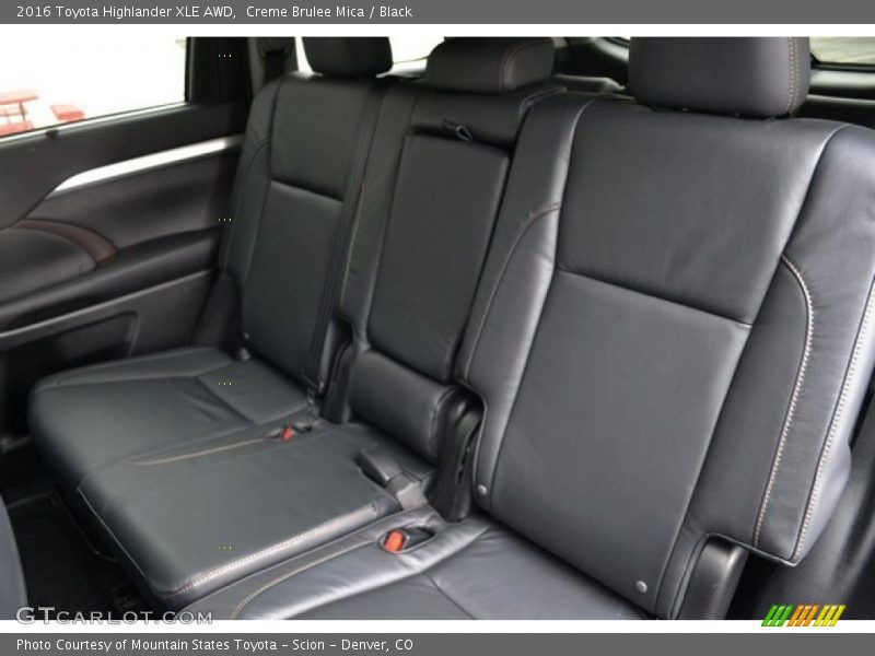 Creme Brulee Mica / Black 2016 Toyota Highlander XLE AWD