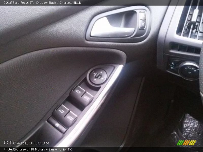 Shadow Black / Charcoal Black 2016 Ford Focus ST