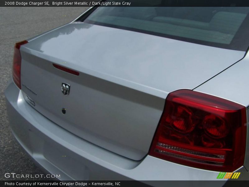 Bright Silver Metallic / Dark/Light Slate Gray 2008 Dodge Charger SE