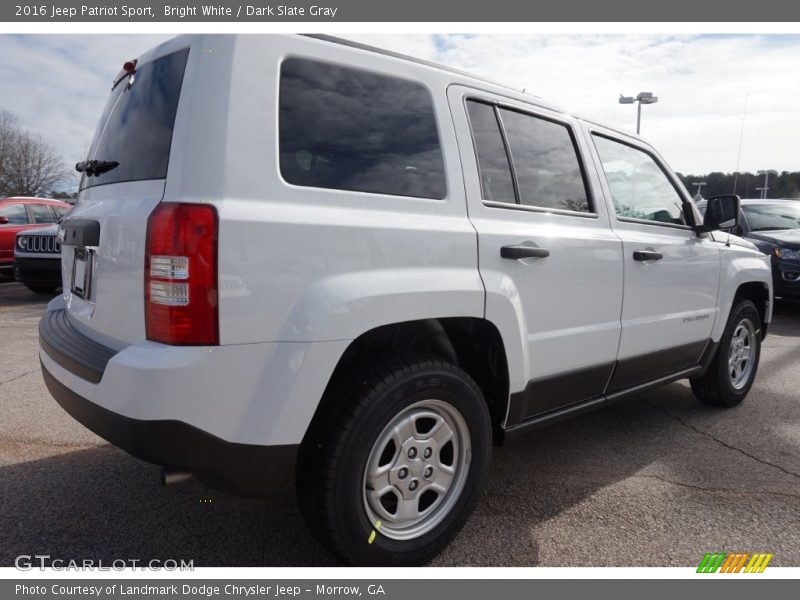 Bright White / Dark Slate Gray 2016 Jeep Patriot Sport