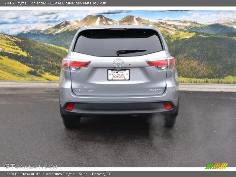 Silver Sky Metallic / Ash 2016 Toyota Highlander XLE AWD