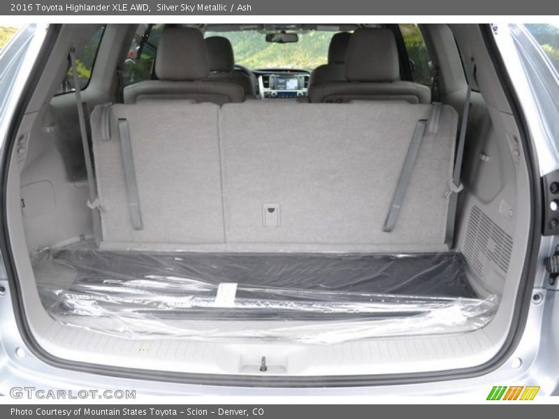 Silver Sky Metallic / Ash 2016 Toyota Highlander XLE AWD