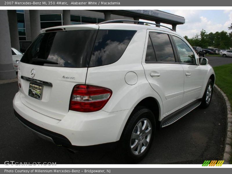 Alabaster White / Macadamia 2007 Mercedes-Benz ML 350 4Matic